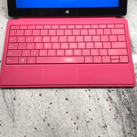 Surface Pro 2 by Microsoft Windows - Picture 2 of 7